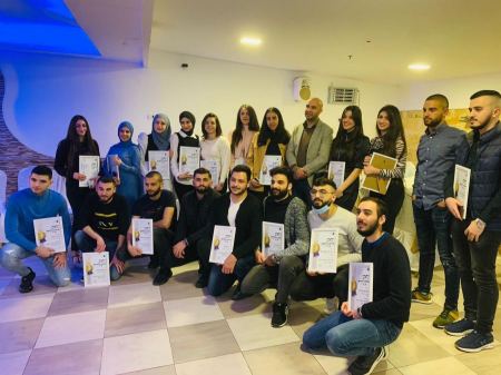 مدرسة الدكتور هشام أبو رومي تحتفل بأكبر مجموعة طلّاب متفوّقة في طمرة على مستوى الدولة.